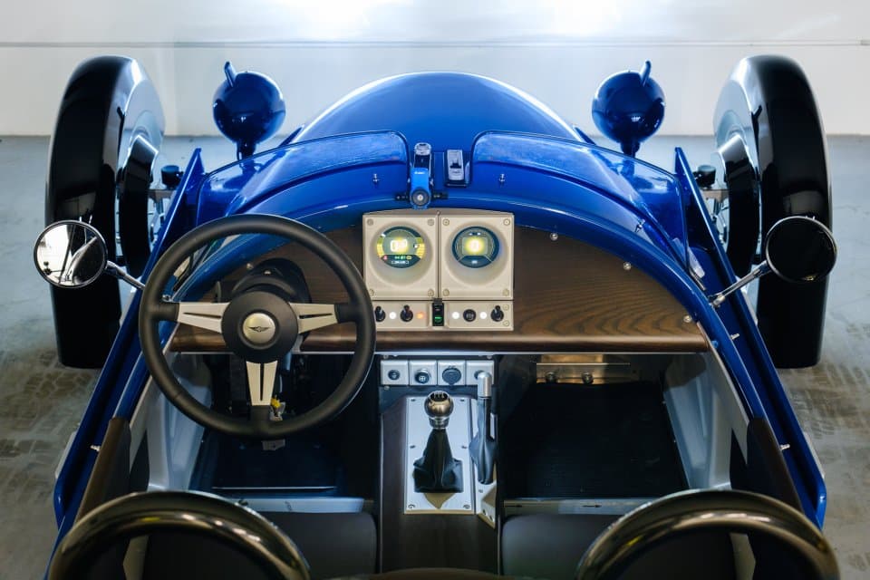 Morgan 3 Wheeler volant